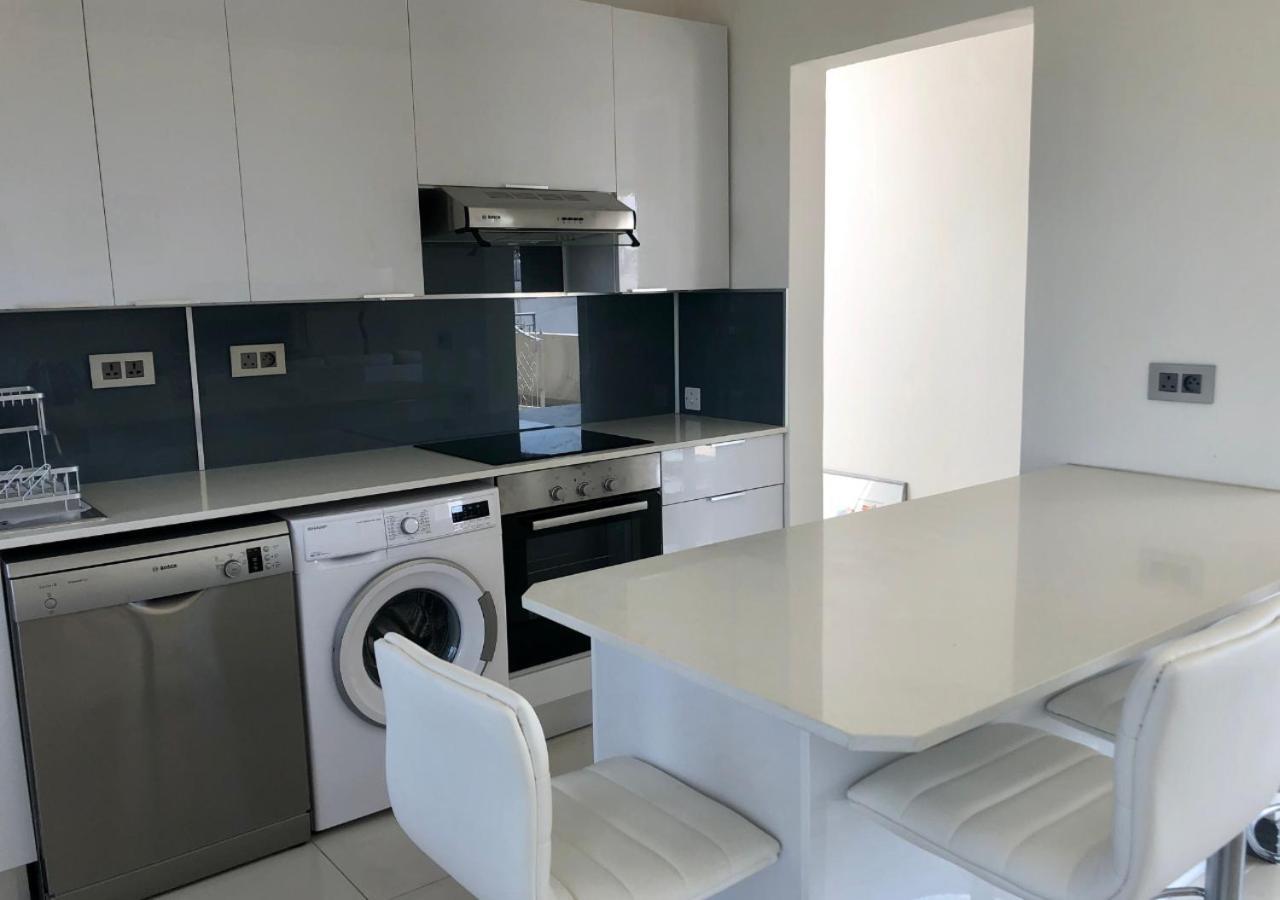 Frangipanier 2 Bedrooms Sea View Penthouse Trou aux Biches Kültér fotó